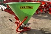 Разбрасыватель удобрений 300 л Strumyk